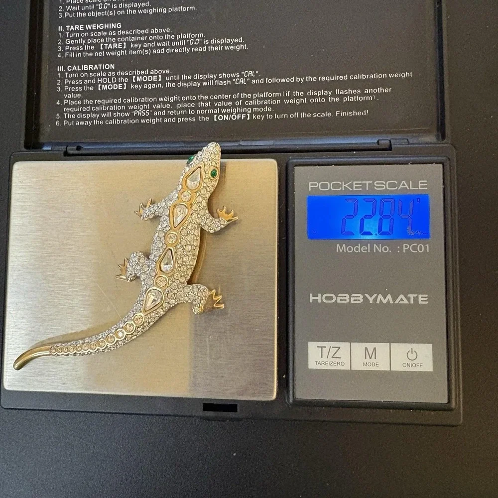 Vintage SAL Swarovski Lizard Brooch Pin Diamante Rhinestone Jeweled Salamander